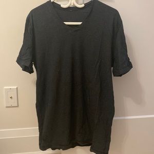 Lululemon T-shirt